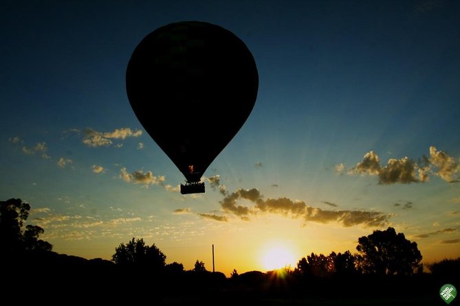 Balloon Ride with Complimentary Drink from Coruche - Crew and pilot style: what makes the experience feel safe and comfortable