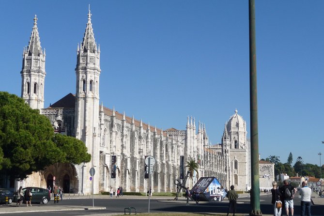 Belem and Jeronimos Monastery Guided Small Group Walking Tour - Guides matter: what the best ones do on this route
