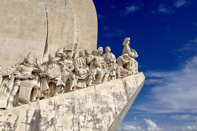 Belem and Jeronimos Monastery Guided Small Group Walking Tour - Meeting at Praça Afonso de Albuquerque: get your bearings fast
