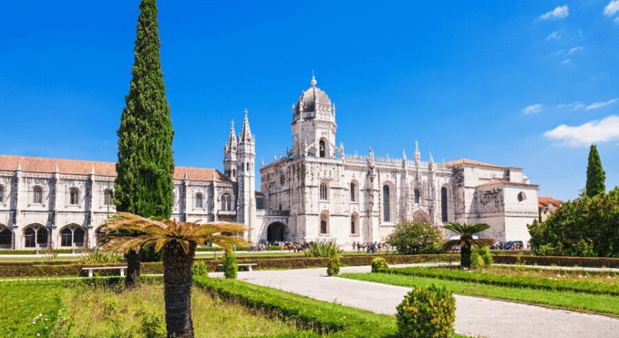 Belém Walking Tour + Jerónimos Monastery Ticket - Monument to the Discoveries: Turning Statues Into a Map of Ambition
