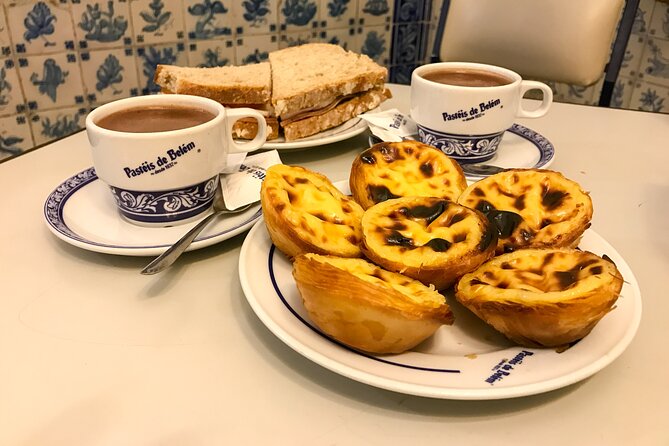 Belem Walking Tour with Pastéis Tasting and Jerónimos Monastery - Jerónimos area: previewing what’s hard to understand from the sidewalk