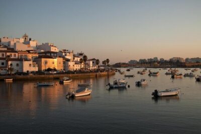 Benagil Cave and Marinha Beach Boat Tour from Portimao - Meeting at Clube Naval: The Start That Can Make or Break It