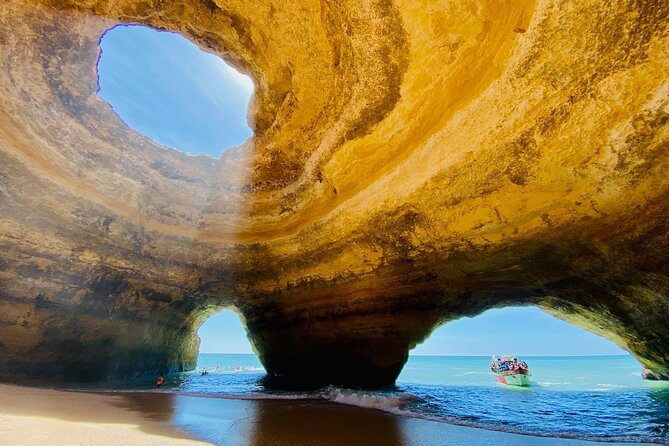 Benagil Cave Boat Tour - Catamarans or Rib - 2 H From Portimão - Catamaran or RIB: what that means for comfort and the cave experience