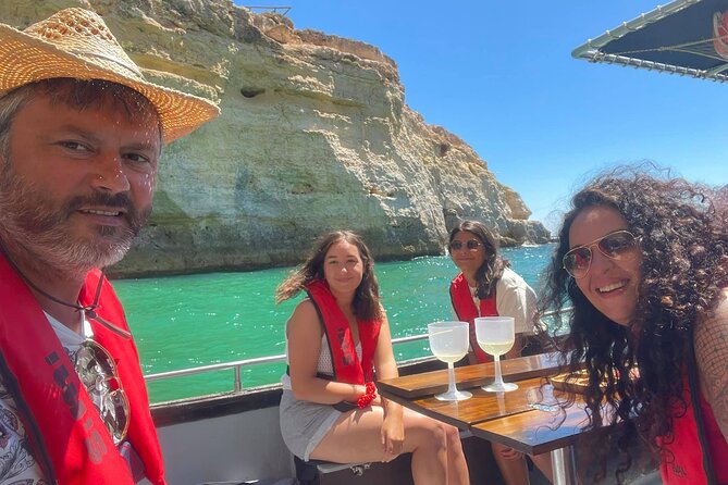 Benagil Caves trips - Where it starts in Portimão (and how pickup saves your morning)