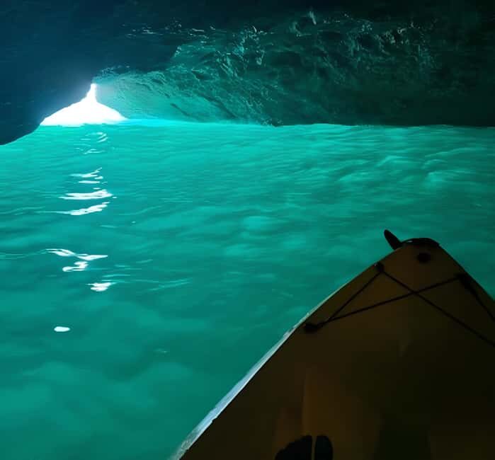 Benagil: Kayak Tour to Benagil Caves – Small Group - Getting briefed and launching from Benagil Beach