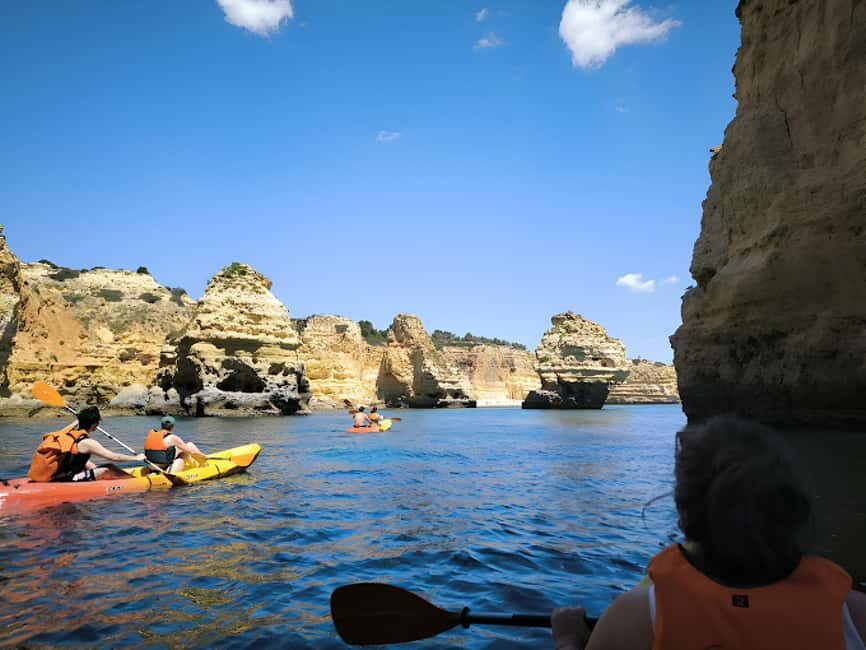 Benagil: Kayak Tour to Benagil Caves – Small Group - The guide makes it: David, Luis, Nico, Jordan, and the role of storytelling