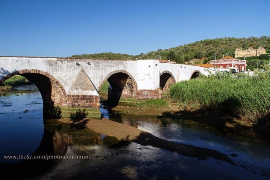 Benagil & Silves Castle Seightseing Tour from Albufeira - The “Hidden Gem” Photo Stop: A Useful Bonus Moment