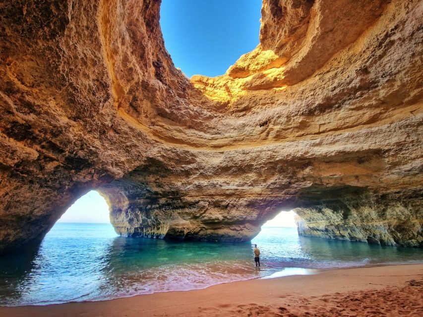 Benagil: Sunrise or Sunset Sea Kayak Tour - Entering Benagil Sea Cave: Photos, Viewpoints, and Etiquette