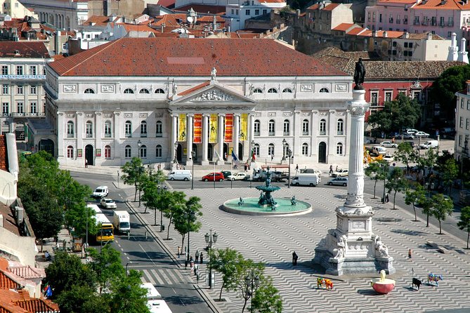Best of Lisbon Small-Group Tour - Van comfort, group size, and why the guides matter