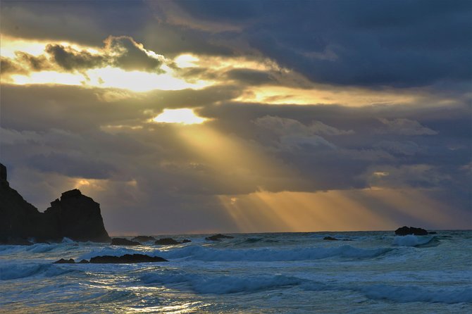 Best of the West - What to bring for Praia time (and comfort on cliffs)