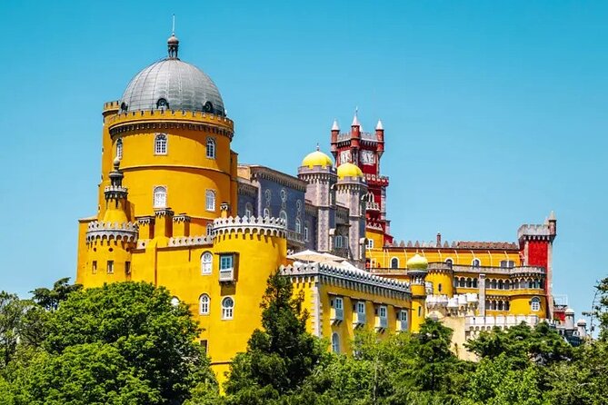 Bestseller Private Tour Sintra-Cascais with Hotel pick up - Your First Cliff Stop: Praia das Azenhas do Mar in 15 Minutes