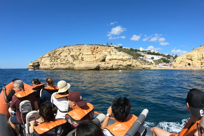Boat trip to the caves of Benagil - Algar de Benagil: the hole in the roof, up close
