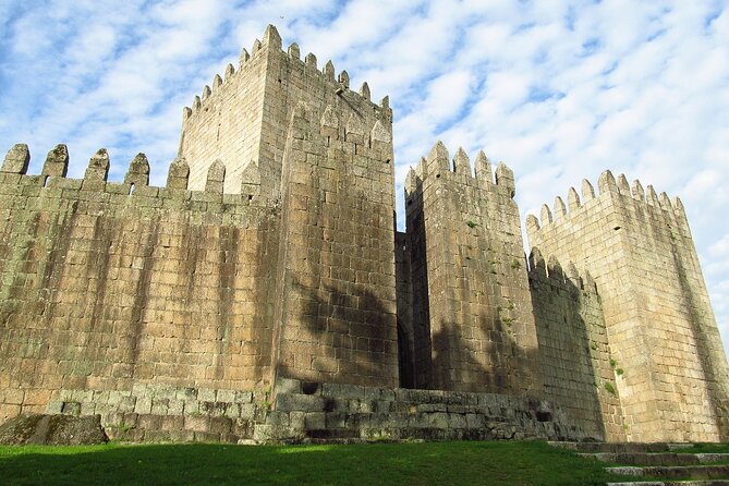 Braga & Guimarães Best-Of Private Tour – Customizable Experience - Minho Lunch: When the Upgrade Can Matter