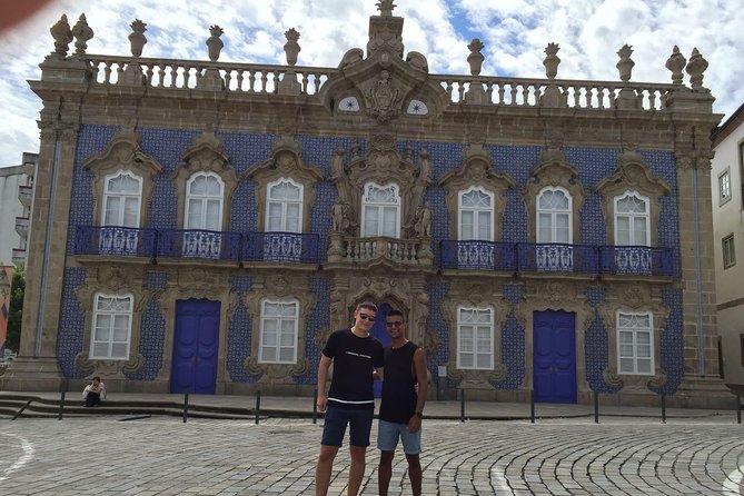 Braga & Guimarães Small Group Tour: Lunch & All Tickets Included - Getting Picked Up in Porto: Comfort Comes for Free