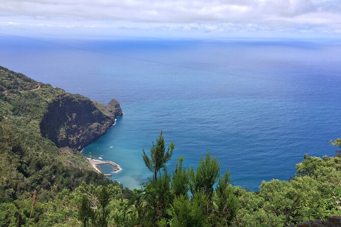 CABO GIRÃO (Half Day tour/3h) / Private Classic Car (4L). - Ribeira Brava viewpoint: a short reset with a possible coffee or soda