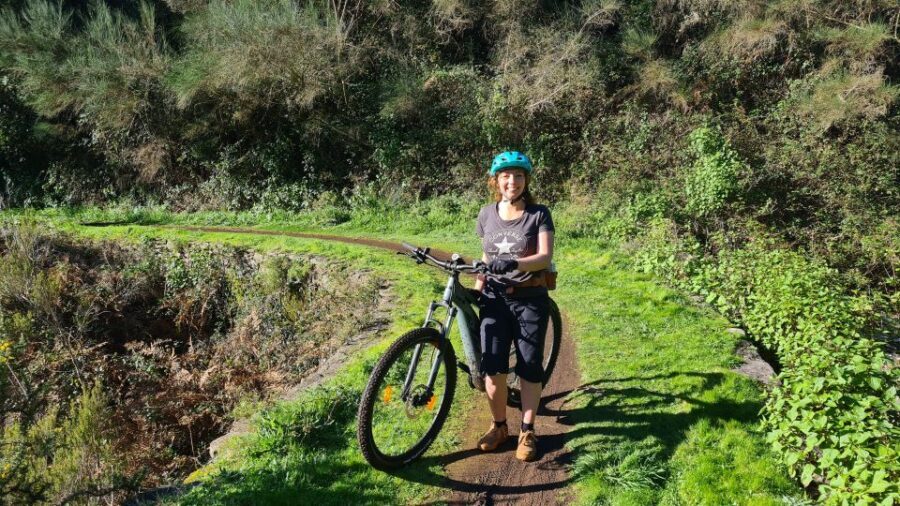 Camacha: Levada Trail e-Bike Guided Tour - Santo da Serra market stop: a short taste, not a detour
