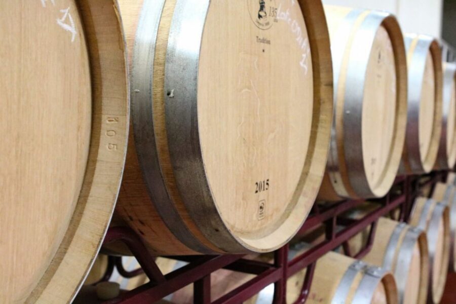 Carvoeiro/Portimão/Alvor: Wine Tour w/ Tasting, Tapas, Music - The 20-Minute Shop Stop: Buying Algarve Favorites to Take Home
