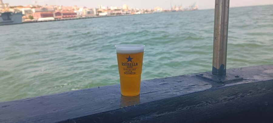 Cascais Coastal Secrets: 90-Minute Cruise with Free Drinks - Key highlights to look for
