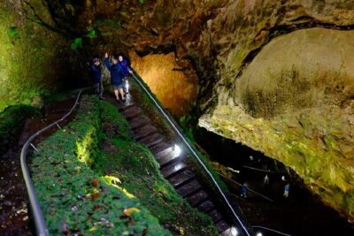 Cave Tour in Terceira - Jeep pickup and the 2:00 pm start: how to plan your day