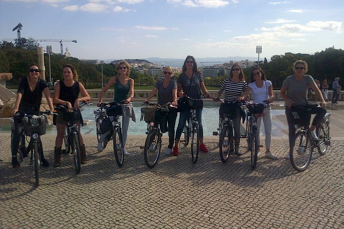 Central Lisbon E-Bike Tour - Stop 1: Parque Eduardo VII viewpoints and the big central park feel