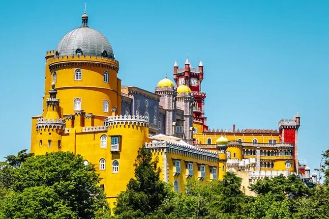 Charming Sintra on Private Guided Tour with History (All Day) - Azenhas do Mar: ocean pool views to cool down after the climbs