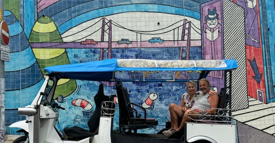 City Highlights Eco Tuk Tours - Why an eco tuk-tuk makes old Lisbon manageable