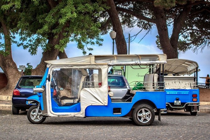 City of Neighborhoods Tour 1H 30M Private Tour by Tuk Tuk - Getting on board: Largo do Regedor and the Rossio area