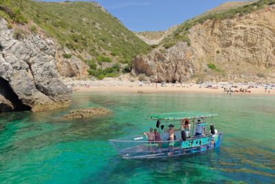 Clear Boat Experience: departure from Sesimbra - Meeting Point: Get Oriented Fast at Rua Clube Naval de Sesimbra