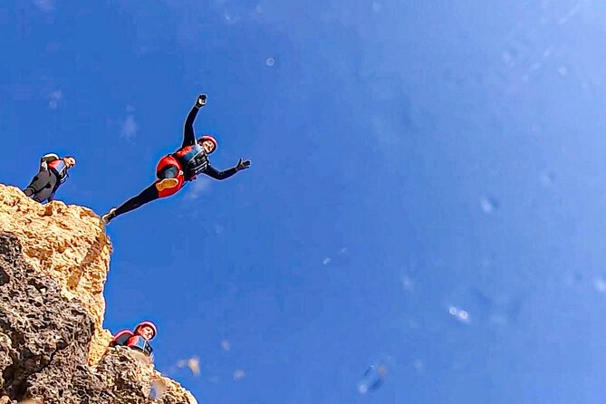 CLIFF JUMPING tour - Coasteering in Albufeira - Key Things You’ll Notice on This Albufeira Cliff Jumping Tour