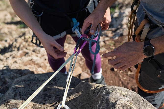 Climbing Madeira - Belay practice that makes you a real partner