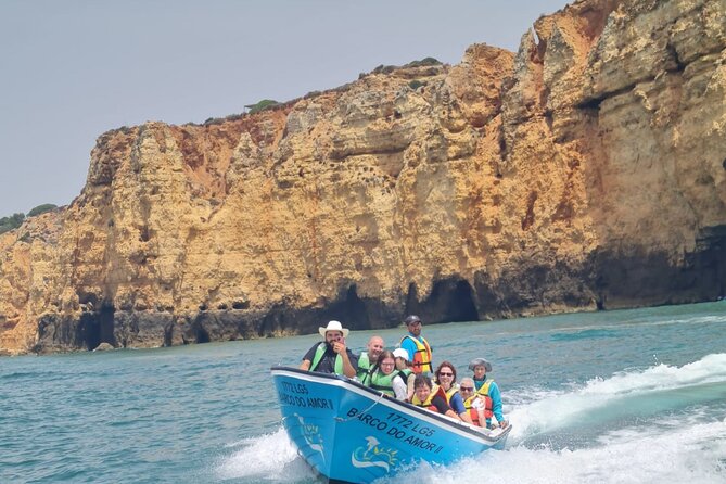 Coastal Tour 2H30M / Lagos / Grottos / Aqua Trampoline - Crew and Comfort: Attentive Team, Real Safety Focus