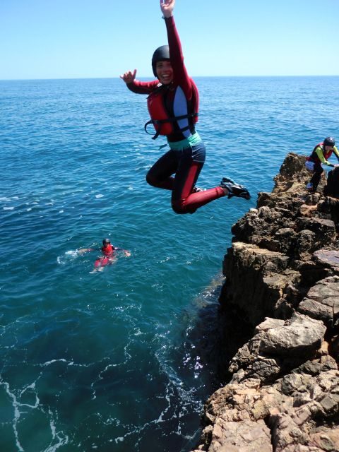 Coasteering Algarve: Cliff Jump, Swim & Climb in Sagres - Cliff jumping up to 10 meters: progressive technique (and real options)