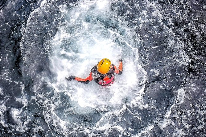 Coasteering in Caloura (Sao Miguel - Azores) - Exploring caves and natural pools: the part that feels truly different