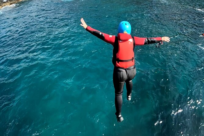 Coasteering in Caloura (Sao Miguel - Azores) - Getting there from Ponta Delgada: logistics that keep it simple