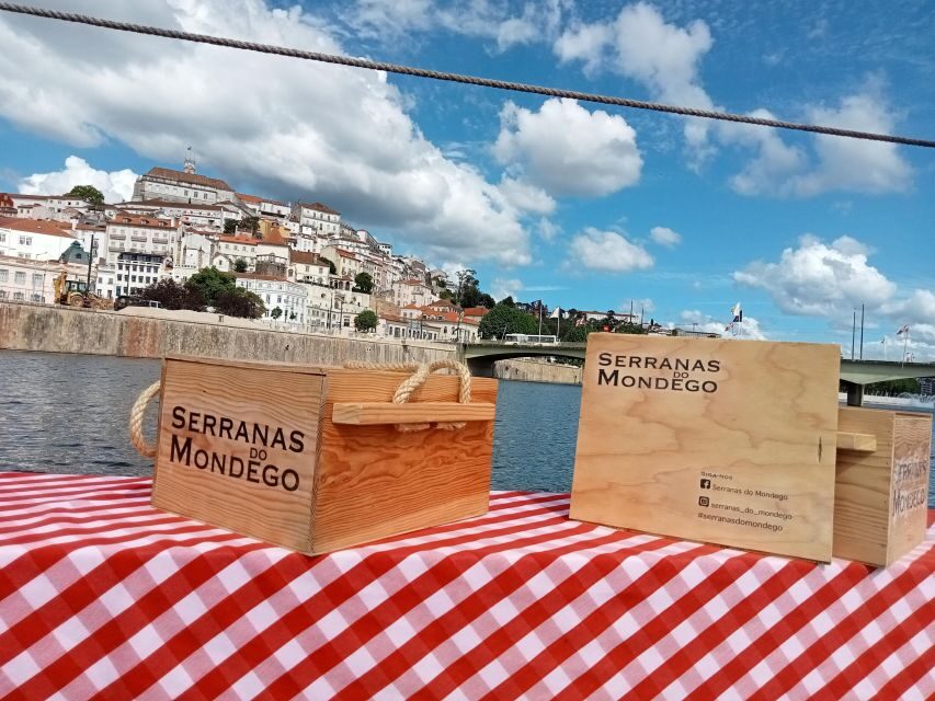 Coimbra: Barca Serrana Traditional Boat Trip - The point of this Coimbra boat trip: history you can see