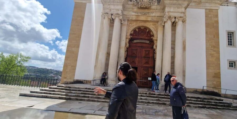 Coimbra: Coimbra University Private Walking Tour w/ Tickets - Meeting at King Dinis: Starting at Dom Dinis and Keeping Momentum
