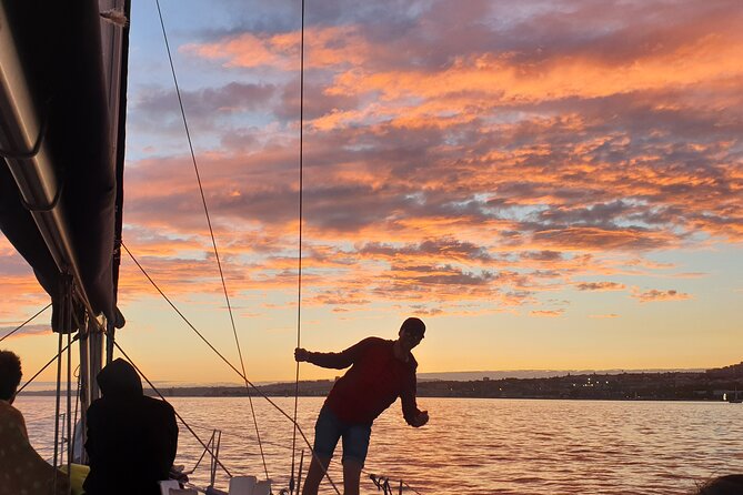 Daytime/Lisbon Sunset Boat with history and wine (small group) - Small group value: why 24 (and under) feels different
