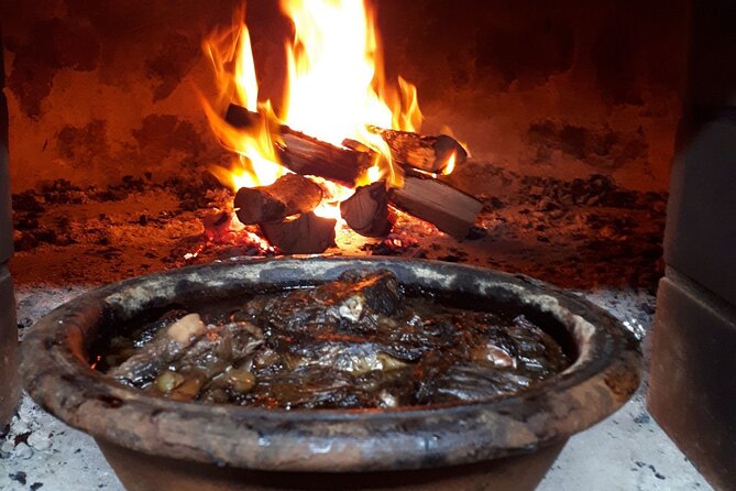 Dining Experience with local family - The evening flow: from bread dough to oven magic