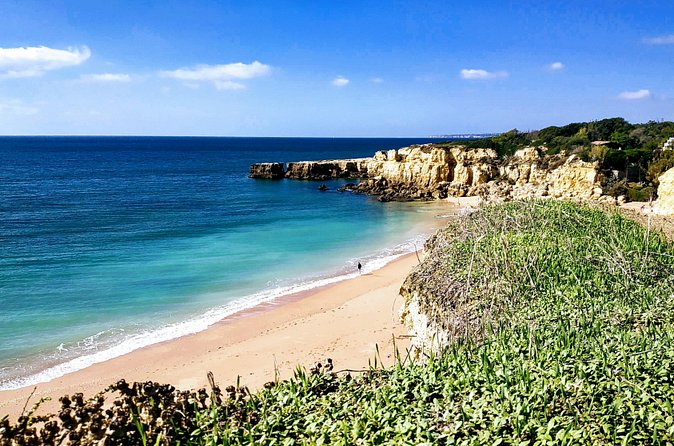 Discover Albufeira in a Tuk Tuk - Your guide experience: Jorge and Antonio set the tone