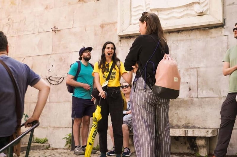 Discover Alfama with the Exterior View of São Jorge Castle - Fado on UNESCO: how music culture shows up in the streets