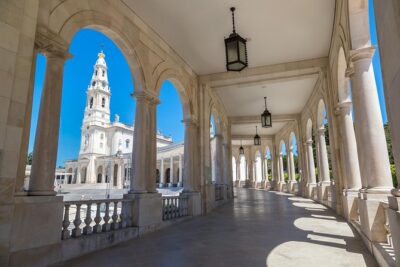 Discover Fátima: Private Pilgrimage Tour from Lisbon - Getting there: transfers, duration, and what to pack