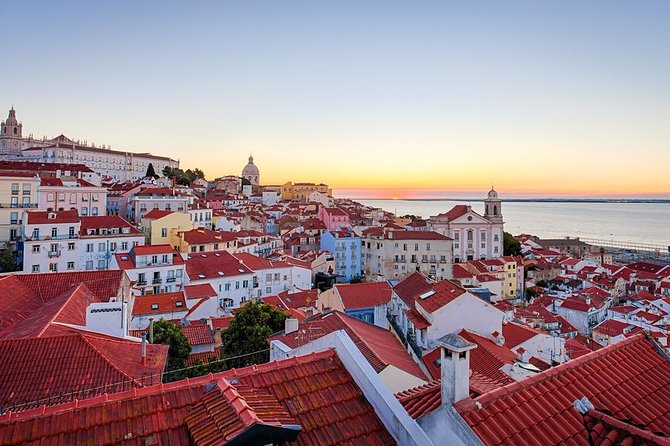 Discover Lisbon by Tuk Tuk Tour - Miradouro da Senhora do Monte: the 180-degree top view