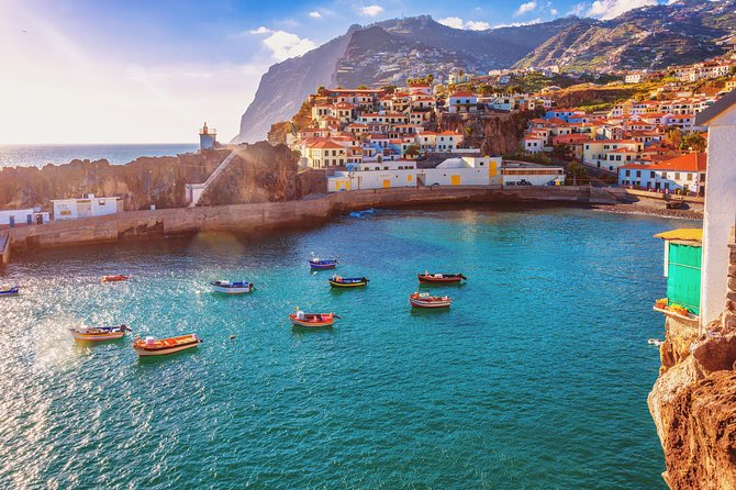 Discover Madeira In 2 Days (from 09h To 17h - Each Day) - Day 1: Câmara de Lobos to São Vicente, with cliffs and volcanic pools