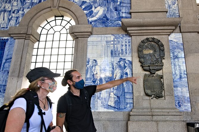 Discover Porto A Private Walking Tour with Authentic Tasting - A 3-hour private walk that blends icons with daily Porto
