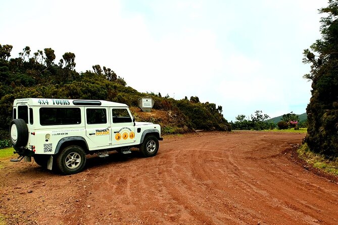 Discover the unexplored beauty of the island by jeep the Nordeste - Stop 3: Miradouro da Ponta do Sossego and the gardens with ocean reach