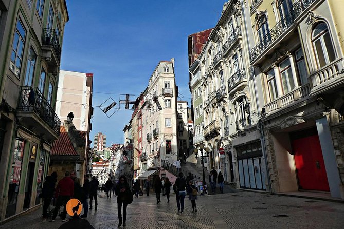Discovering the charms and places of Coimbra - New Cathedral: the big visual shift
