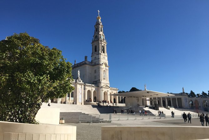 Divine Fátima Full Day Private Tour from Lisbon - Lunch in Fatima: traditional Portuguese food, planned for your group