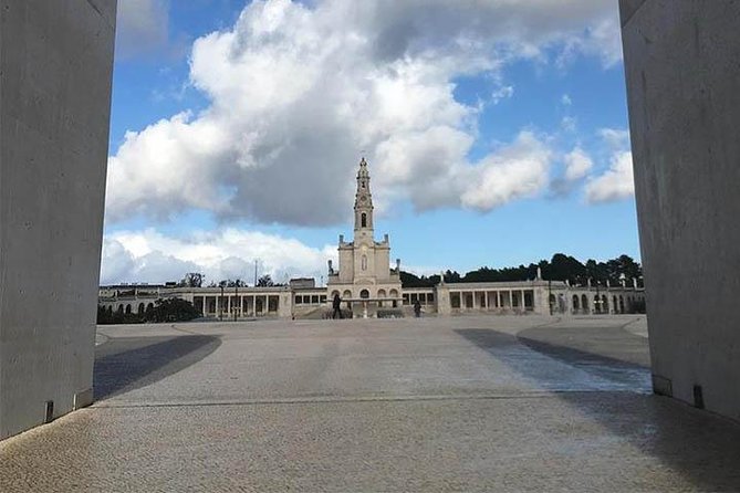 Divine Fátima Full Day Private Tour from Lisbon - Lisbon pickup, Magnificat Tours, and the ride that sets the pace