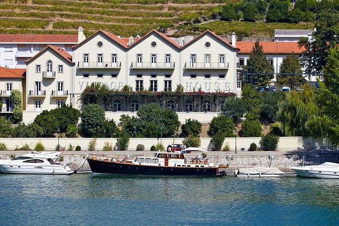 Douro Valley Cruise Porto to Pinhão: Breakfast, Lunch and Tasting - Value check: is $135 a good deal?