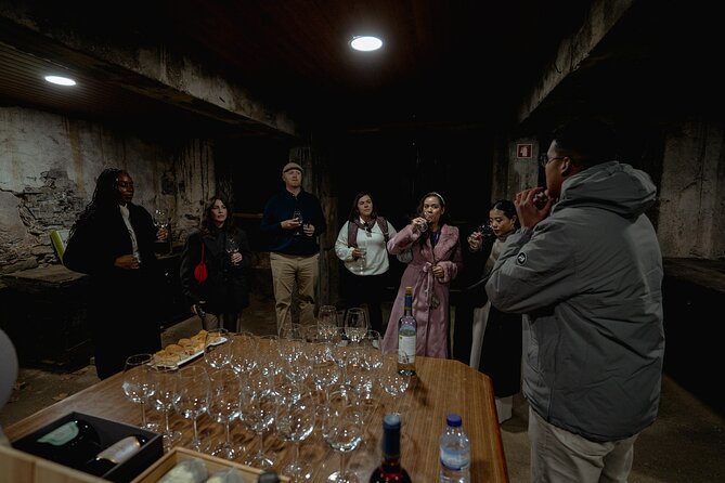 DOURO VALLEY: Lunch in a winery, tastings & 1-h private boat tour - Porto to Douro: why this day trip works so well